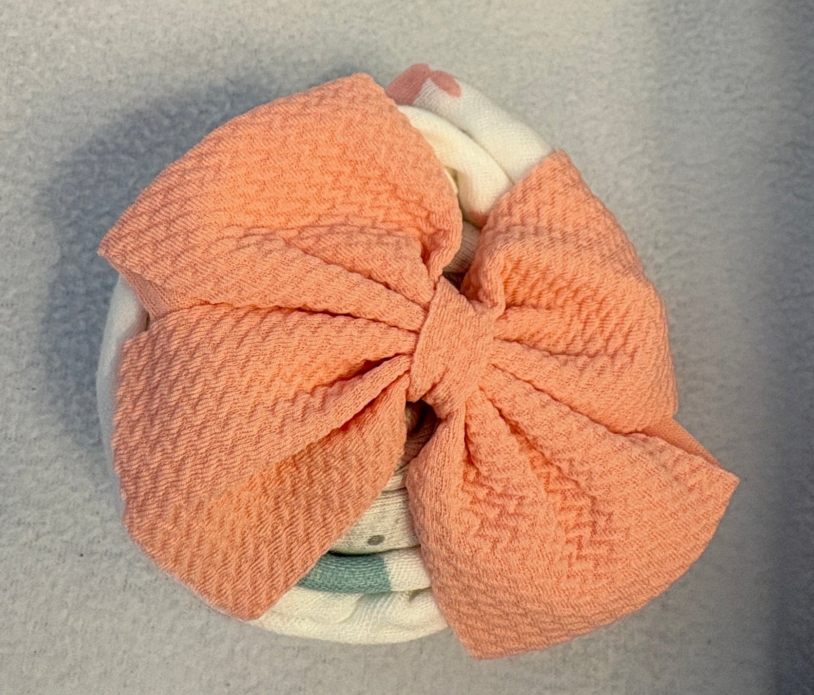 Big Peach Bow Cotton Cupcake