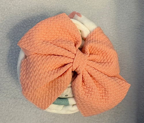 Big Peach Bow Cotton Cupcake